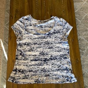 ✳️3/$15 Kenar linen scoop neck tee